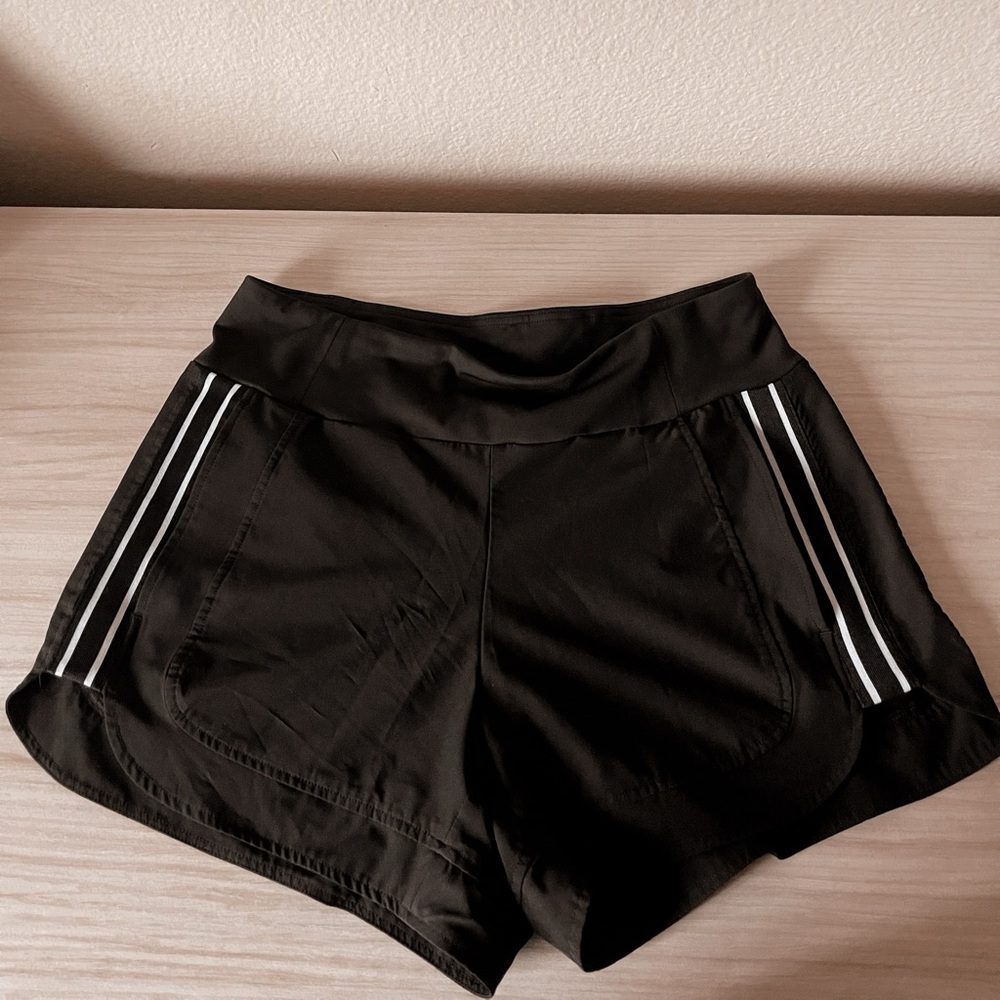 90Degree by Reflex Shorts w/Pockets